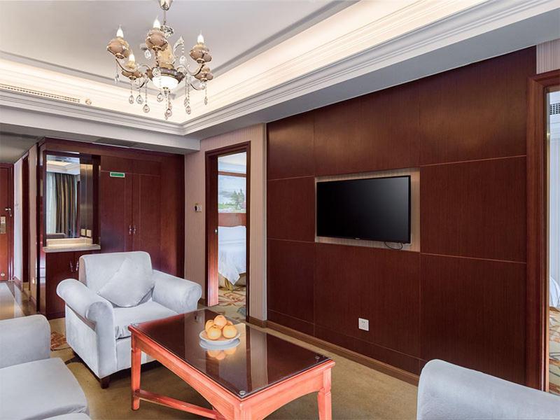 Vienna Classic Hotel Qingyuan Taihe Ancient Cave Scenic Area Extérieur photo