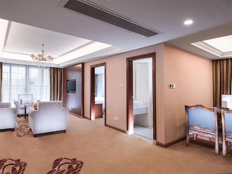 Vienna Classic Hotel Qingyuan Taihe Ancient Cave Scenic Area Extérieur photo
