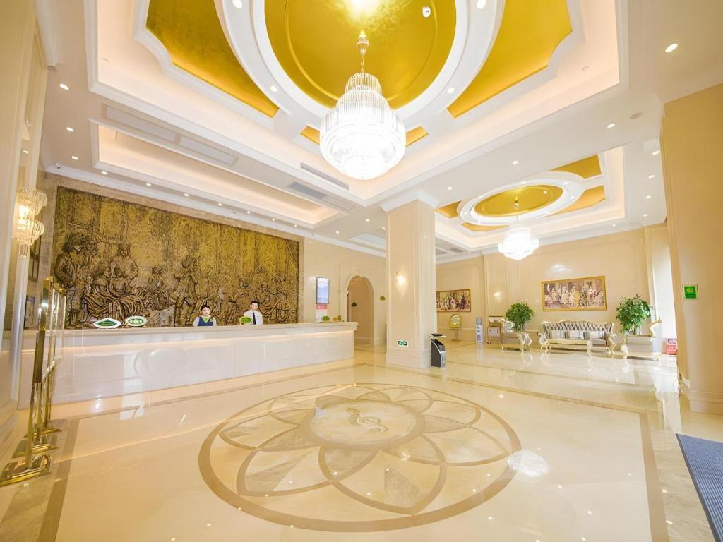 Vienna Classic Hotel Qingyuan Taihe Ancient Cave Scenic Area Extérieur photo