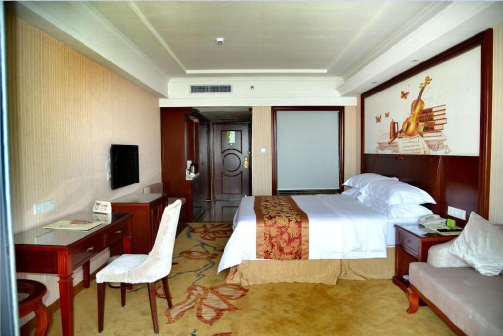 Vienna Classic Hotel Qingyuan Taihe Ancient Cave Scenic Area Extérieur photo