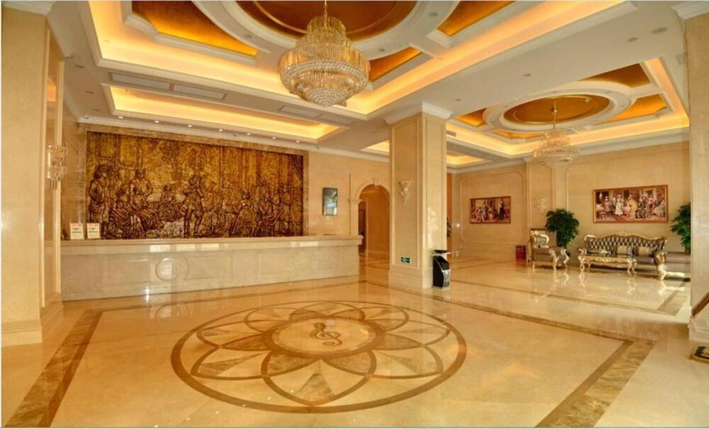 Vienna Classic Hotel Qingyuan Taihe Ancient Cave Scenic Area Extérieur photo