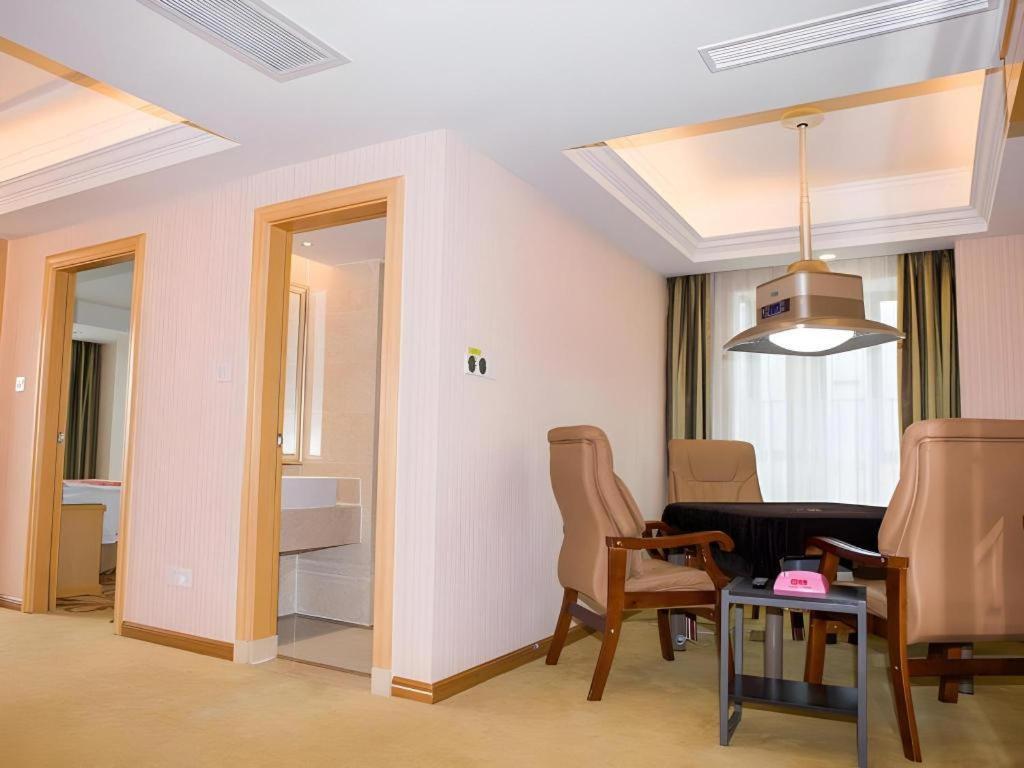 Vienna Classic Hotel Qingyuan Taihe Ancient Cave Scenic Area Extérieur photo
